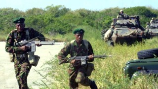 Ислямисти нападнаха военна база в Сомалия