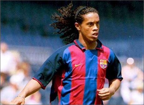 Роналдиньо пропуска срещата на Барса срещу Сантандер