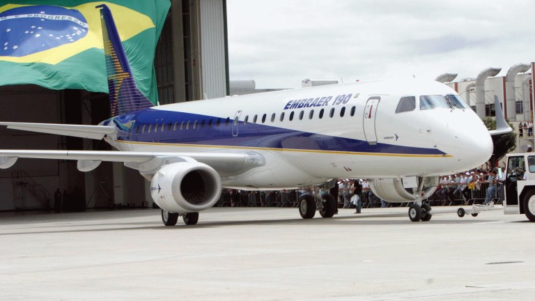 Embraer се готви за битка с Boeing и Airbus