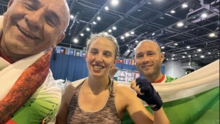 Еми Данова Питбула дебютира с медал в първото си участие на международна