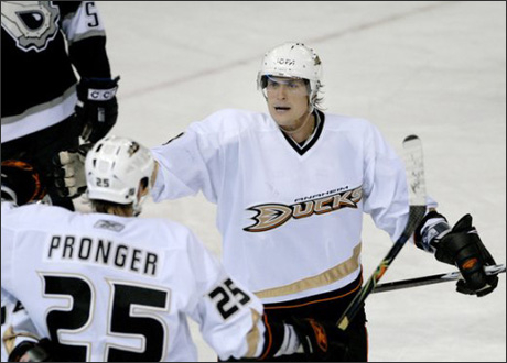 Крис Куниц за още 4 години в Анахайм