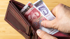 Проучване: Над половината българи не са доволни от заплатата си, всеки трети иска между 3 и 4 хиляди лева
