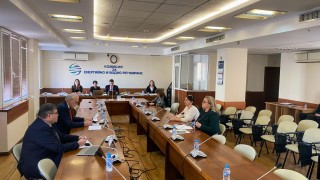 Комисията за енергийно и водно регулиране обсъди на открито заседание