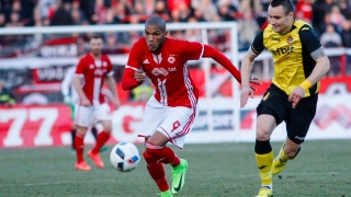 Днес от 18 45 часа Ботев Пловдив приема ЦСКА в Коматево