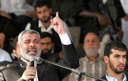 Между продължаващо ембарго и нов премиер Хания предпочита второто