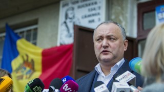 Президентът на Молдова Игор Додон предизвика нов сблъсък с прозападното