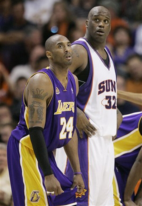 Ол оны видеоға түсірді және ол трансвестит болды. Интернетте порно папа мама қарау