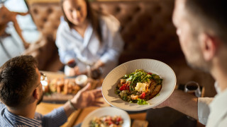 В ерата на социалните мрежи в които удобно са се