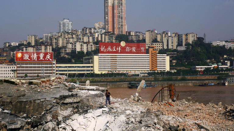 Големият дълг на местните правителства кара Китай да преоцени модела си на капитализъм