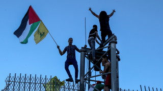 Двама палестинци са убити на Западния бряг при сблъсъци с израелските сили