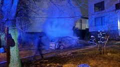 Запалиха колата и къщата на кмета на Бистрица