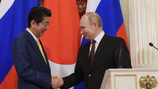 Шиндзо Абе: Стъпка по стъпка се движим до решаване на териториалния спор с Русия