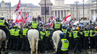 Повече от 100 000 протестиращи преминаха през центъра на Лондон