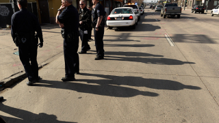 Двама души загинаха след като малък самолет се разби и