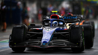 Пилотът на Уилямс Николас Латифи сензационно даде най добро време