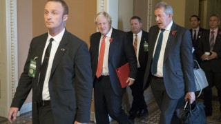 Британският външен министър Борис Джонсън определи американския президент Доналд Тръмп