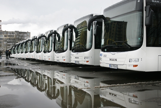 17 чисто нови автобуса потеглят по улиците на София