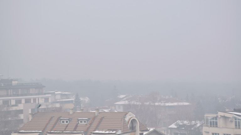 Проверяват автосервизи и площадки за отпадъци за замърсяване на въздуха в София