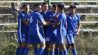 Юношите на Левски до 15 и до 17 години записаха