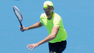 5 часа, над 100 аса и 84 гейма в сблъсъка между Карлович и Себайос!