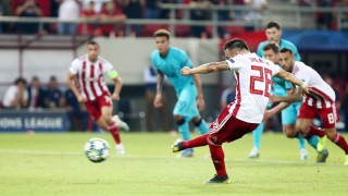 Няма заразени с коронавирус футболисти или служители на Олимпиакос Пробите