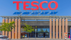 Tesco може да се раздели с над 560 магазина, а собственикът на най-големия търговец у нас е сред кандидатите