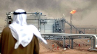 Петролът се срина под $60 за барел. Saudi Aramco напълно възстанови добива