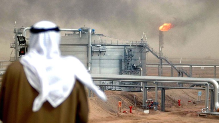 Петролът поевтинява. Саудитска Арабия е готова да вдигне добива