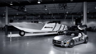 Лодка, вдъхновена от Mercedes SLS AMG