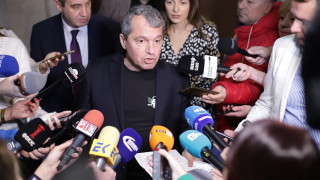 Финансовият министър Асен Василев лъже като заявява че няма намерение