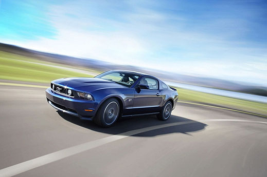 Ford разкри подновения Mustang