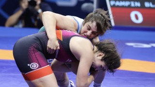 Победа и за Юлияна Янева в първата ѝ среща на