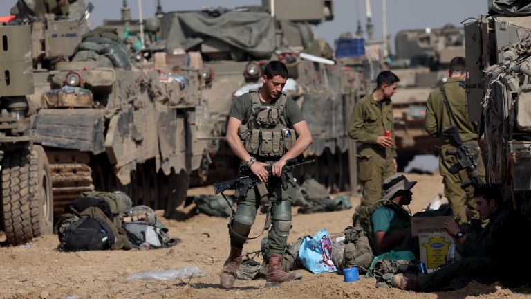 Говорителят на израелската армия контраадмирал Даниел Хагари каза, че израелските сили са