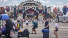 Metallica спасява от провал след пожара музикалния фестивал Tomorrowland в Белгия 
