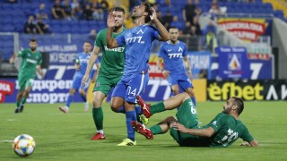 Халфът на Левски Нашименто е бил предлаган на клубове в