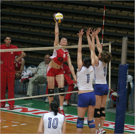 ЦСКА разби Левски при жените