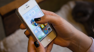 Смартфоните таблетите и компютрите продавани в Русия вече трябва да