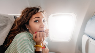 Страхът от летене е разпространен сред пътниците като статистиката показва