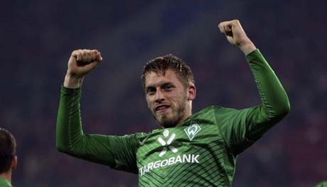 Спряха правата на Аарън Хънт за три мача