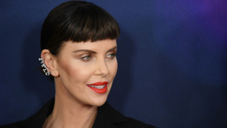 След раздялата с актьора Шон Пен през 2015 г Чарлийз