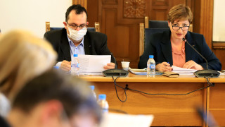 Депутатите гласуваха на второ четене карантинираните да гласуват с подвижни