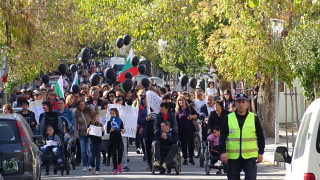Стотици хора се събраха на протест в град Гоце Делчев