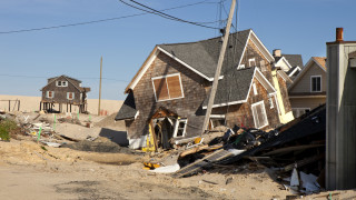 Изминалата 2021 г се оказа втората най скъпа година за застрахователите