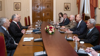 Модернизацията на Българските въоръжени сили трябва да се състои и