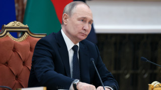 Руският президент Владимир Путин заяви че легитимността на украинския президент