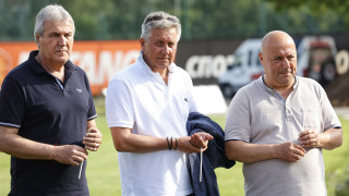 Силният човек в Локомотив София Иван Василев навършва 64 години От