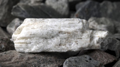 Значими запаси: Огромна литиева мина със сложна история променя играта още тази година