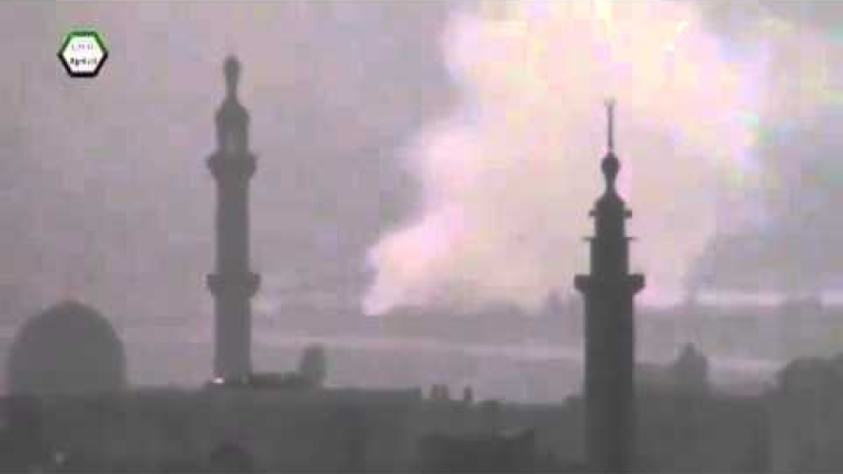 Израел удари с ракети до военна база край Дамаск