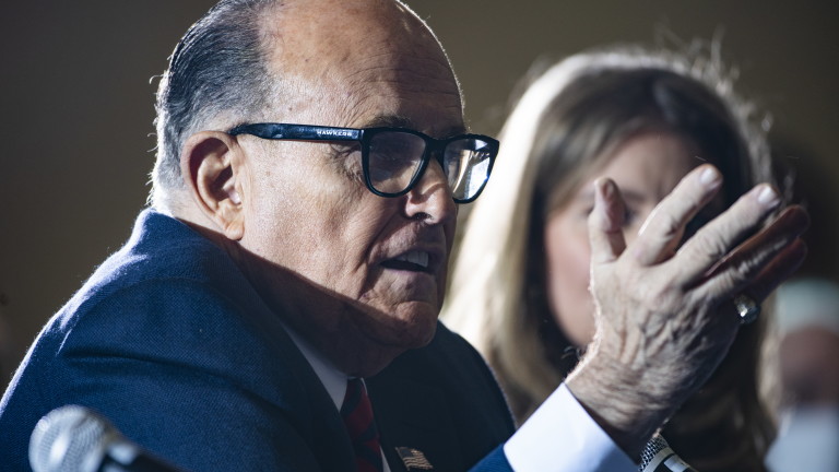 Джулиани твърди, че Тръмп печели във Вирджиния