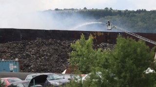 Пожар избухна в хале на "Кремиковци"
